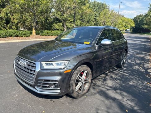 Used 2018 Audi SQ5 Prestige w/ Prestige Package AWD/4WD image 3
