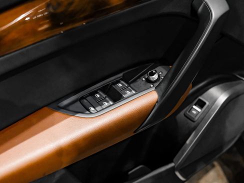 Used 2018 Audi Q5 2.0T Premium Plus w/ Premium Plus Package image 45