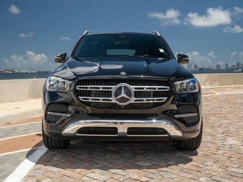 Used 2025 Mercedes-Benz GLE 450 4MATIC image 5