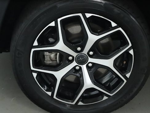 Used 2025 Jeep Compass Limited AWD/4WD image 37