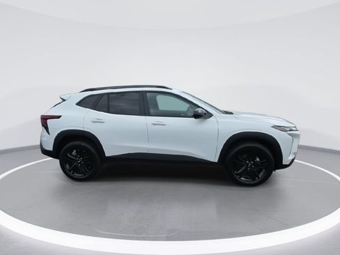 New 2026 Chevrolet Trax ACTIV w/ Driver Confidence Package FWD image 9