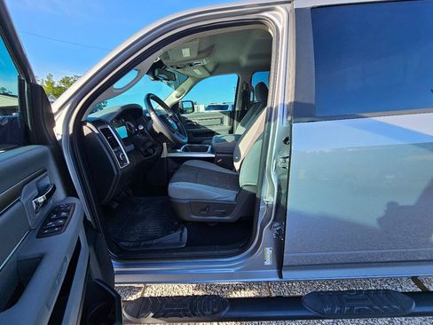 Used 2019 RAM 1500 Big Horn AWD/4WD image 15