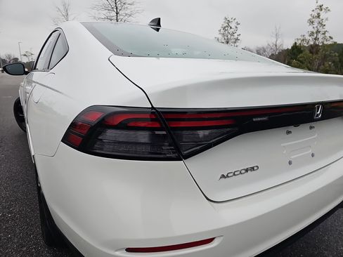 Used 2025 Honda Accord SE image 31