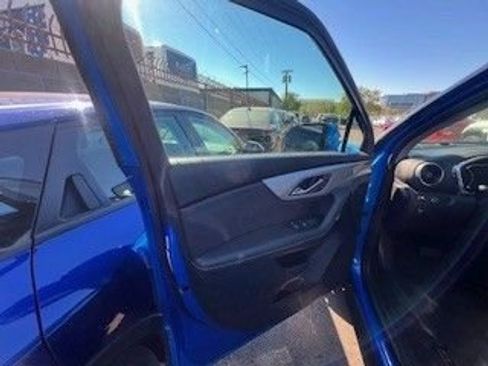 Used 2025 Chevrolet Blazer LT image 12