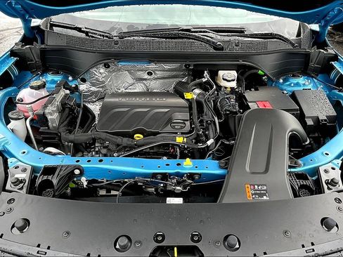 New 2025 Chevrolet Trax RS w/ Driver Confidence Package image 11