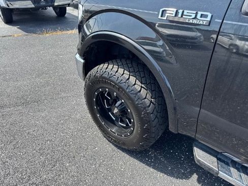 Used 2015 Ford F150 Lariat w/ Equipment Group 502A Luxury AWD/4WD image 6