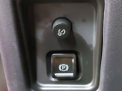 Used 2023 Chevrolet Corvette Stingray Preferred Conv w/ 2LT image 33