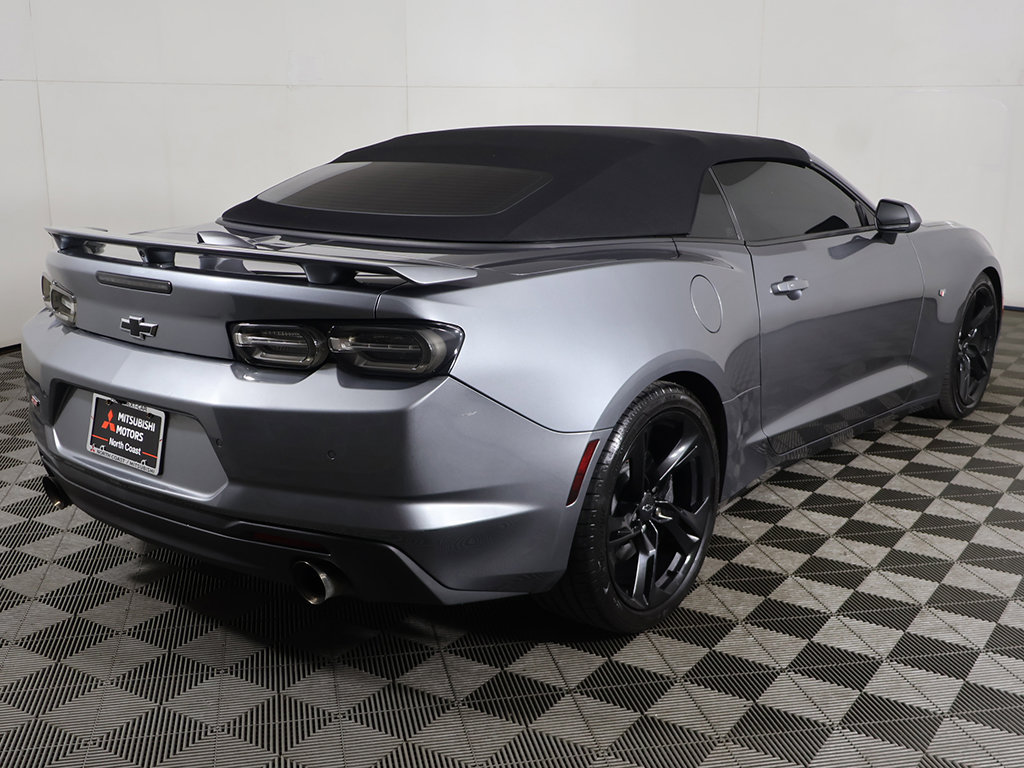 Used 2020 Chevrolet Camaro SS RWD image 11