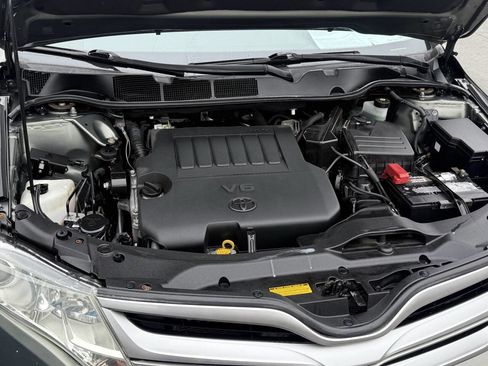 Used 2013 Toyota Venza LE image 17