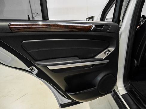 Used 2011 Mercedes-Benz ML 350 4MATIC image 48
