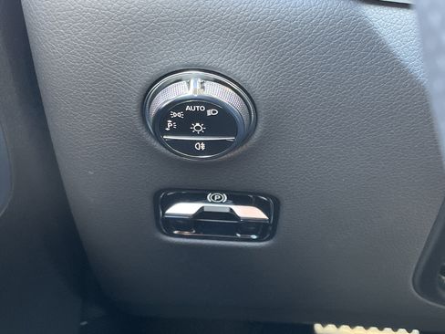 New 2026 Mercedes-Benz GLC 300 4MATIC image 23