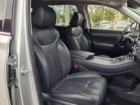 Used 2022 Hyundai Palisade SEL w/ Premium Package FWD image 17