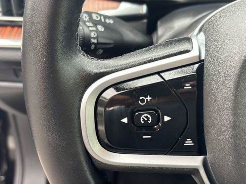Certified 2025 Volvo V60 B5 Cross Country Plus AWD/4WD image 16