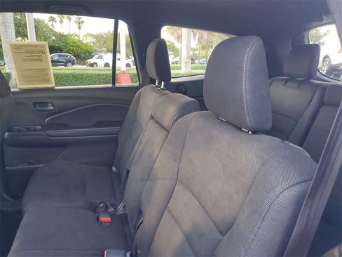 Used 2022 Honda Pilot Sport image 12