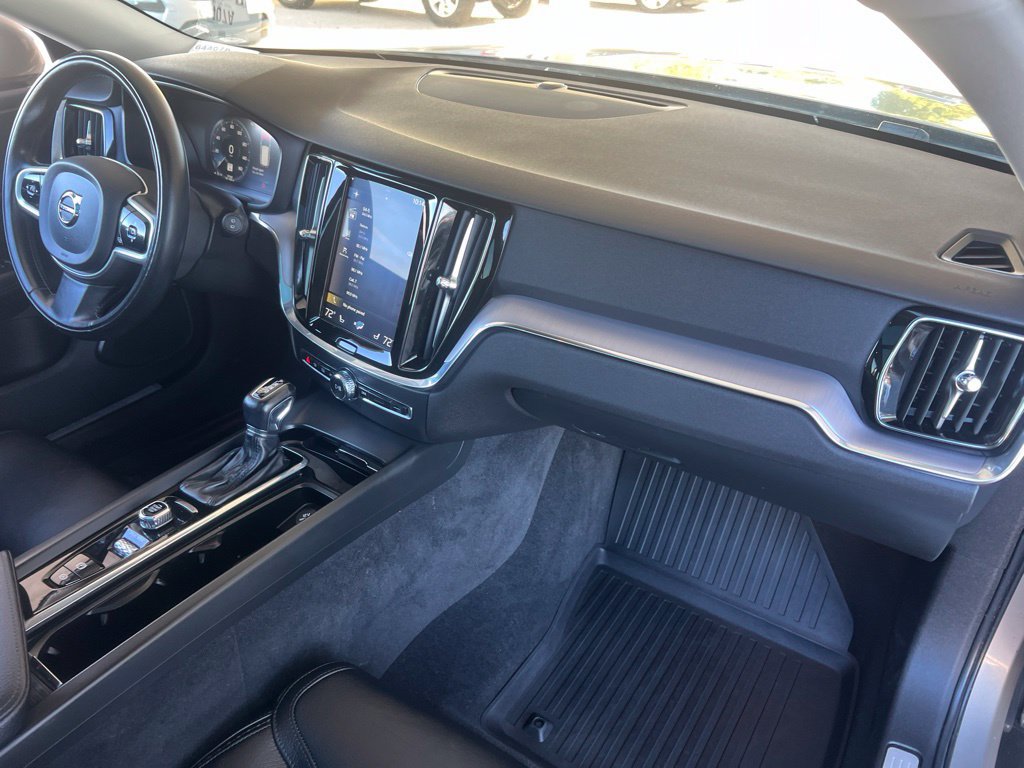 Used 2020 Volvo V60 T5 Cross Country w/ Protection Package AWD/4WD image 22