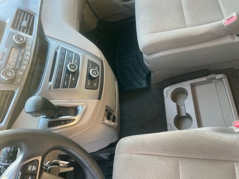 Used 2014 Honda Odyssey LX image 30