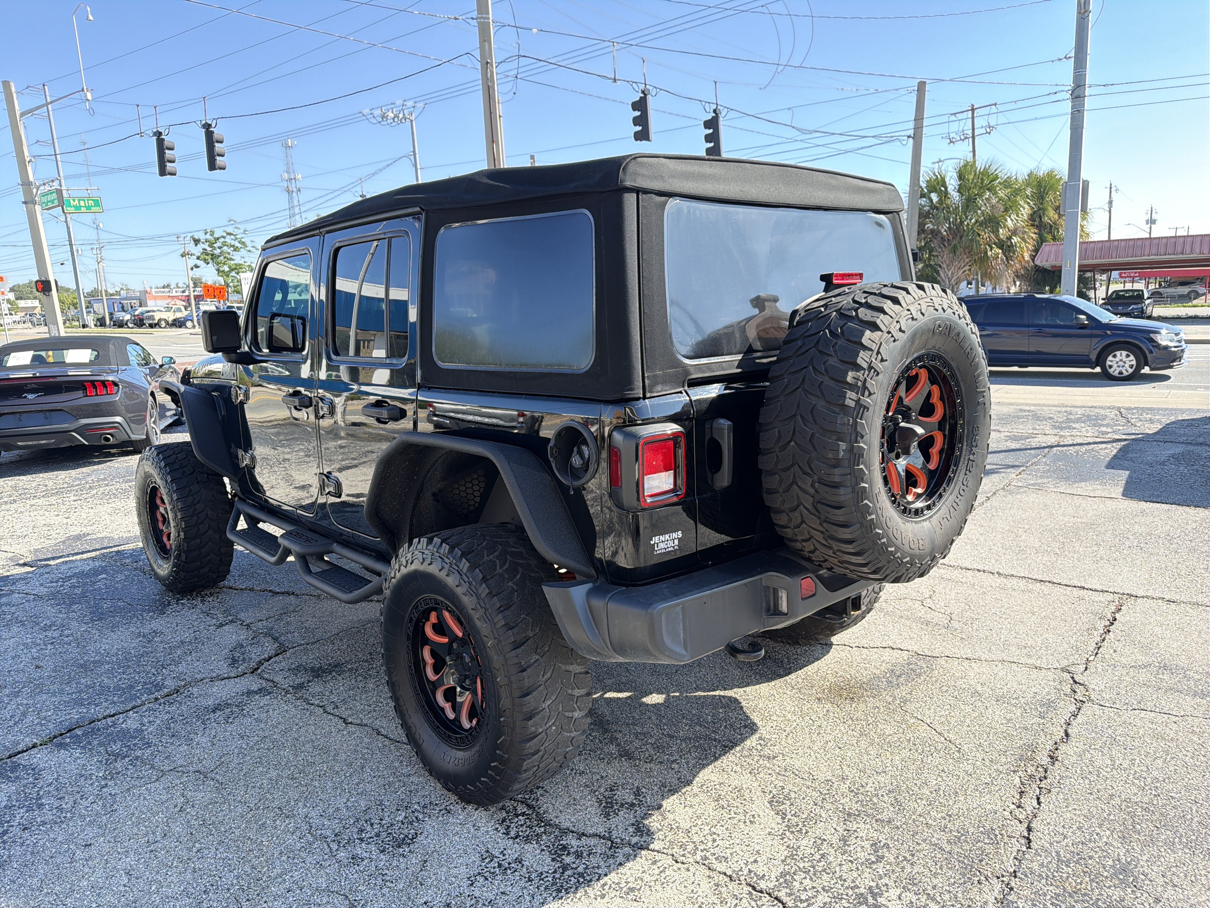 Used 2024 Jeep Wrangler Unlimited Sport AWD/4WD image 5