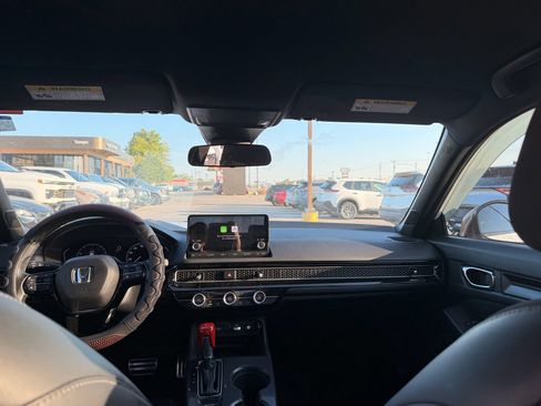 Used 2022 Honda Civic Sport image 8