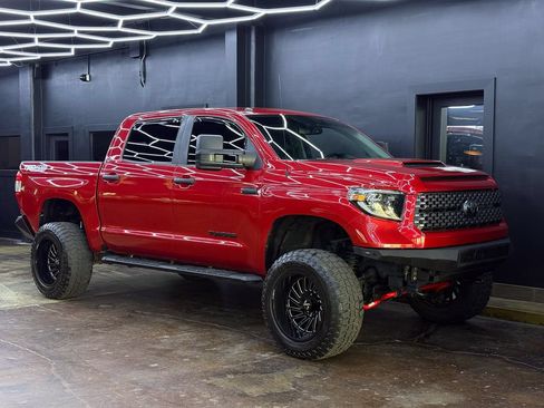 Used 2019 Toyota Tundra SR5 AWD/4WD image 11