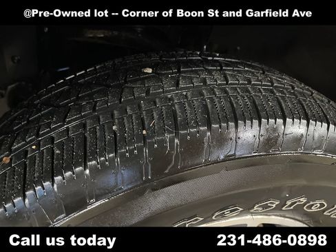 Used 2017 Ford F150 XLT w/ Equipment Group 302A Luxury AWD/4WD image 12