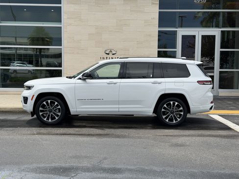 Used 2023 Jeep Grand Cherokee L Overland AWD/4WD image 4