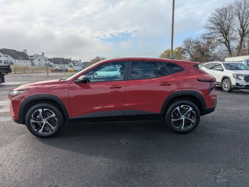 New 2026 Chevrolet Trax RS w/ Driver Confidence Package image 7