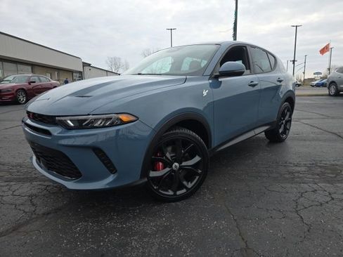 Used 2024 Dodge Hornet GT image 2