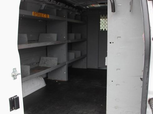 Used 2020 Chevrolet Express 3500 w/ Driver Convenience Package image 8