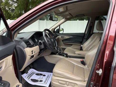Used 2017 Honda Ridgeline RTL-T image 11