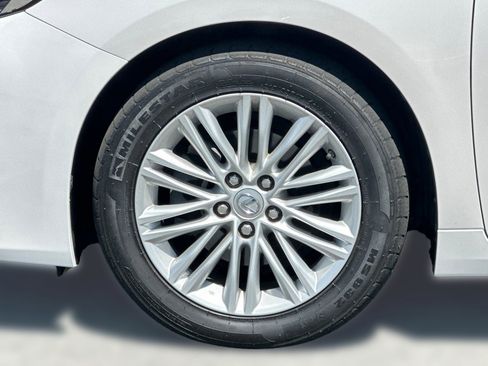 Used 2018 Lexus ES 350 w/ Accessory Package FWD image 12