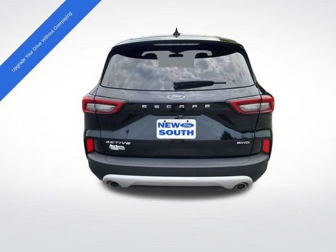 Used 2025 Ford Escape Active AWD/4WD image 4