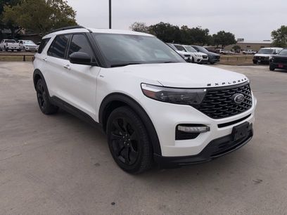 Used 2022 Ford Explorer ST-Line w/ Class IV Trailer Tow Package