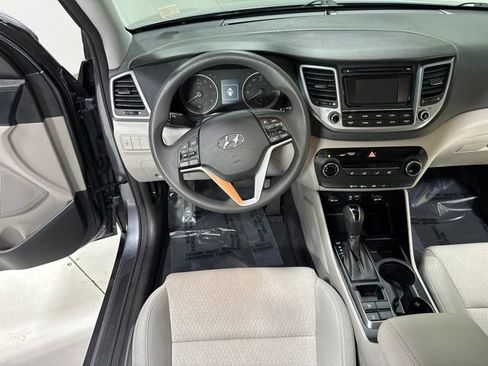 Used 2018 Hyundai Tucson SE AWD/4WD image 14