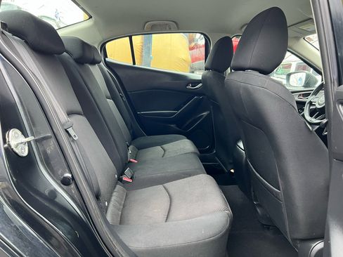 Used 2018 MAZDA MAZDA3 Sport image 12