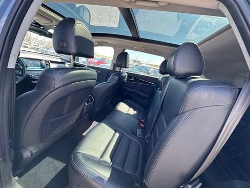 Used 2020 Kia Sorento EX AWD/4WD image 16