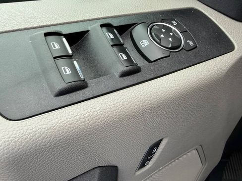 Used 2022 Ford F250 XL w/ Power Equipment Group AWD/4WD image 12