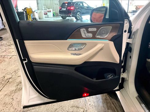 Used 2022 Mercedes-Benz GLE 350 4MATIC image 22