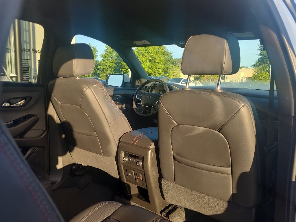 Used 2023 Chevrolet Traverse RS AWD/4WD image 20