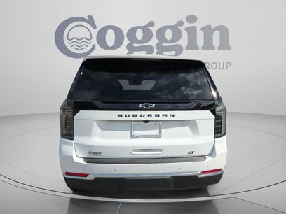 New 2026 Chevrolet Suburban LT w/ Comfort Package