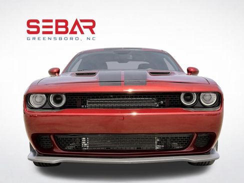 Used 2019 Dodge Challenger SXT w/ Driver Convenience Group RWD image 3