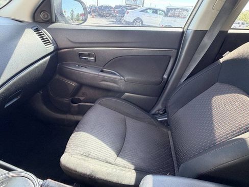 Used 2017 Mitsubishi Outlander Sport ES AWD/4WD image 12