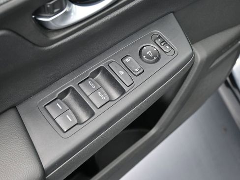 Used 2024 Honda CR-V EX image 17