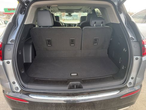 Used 2020 Buick Enclave Premium w/ Sun and Sites Package image 6
