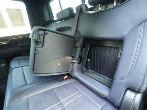 Used 2024 Chevrolet Silverado 3500 High Country AWD/4WD image 31