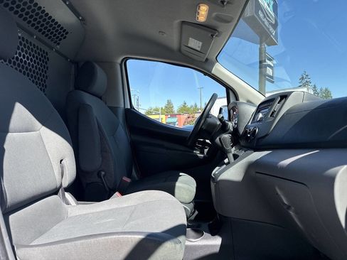 Used 2015 Nissan NV200 S w/ Cruise Control Package FWD image 15