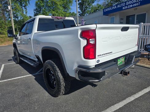 Used 2021 Chevrolet Silverado 2500 LTZ w/ LTZ Premium Package AWD/4WD image 4