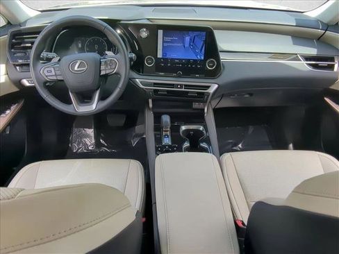 Used 2024 Lexus RX 350 FWD image 17