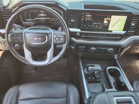 Used 2022 GMC Sierra 1500 SLT AWD/4WD image 26