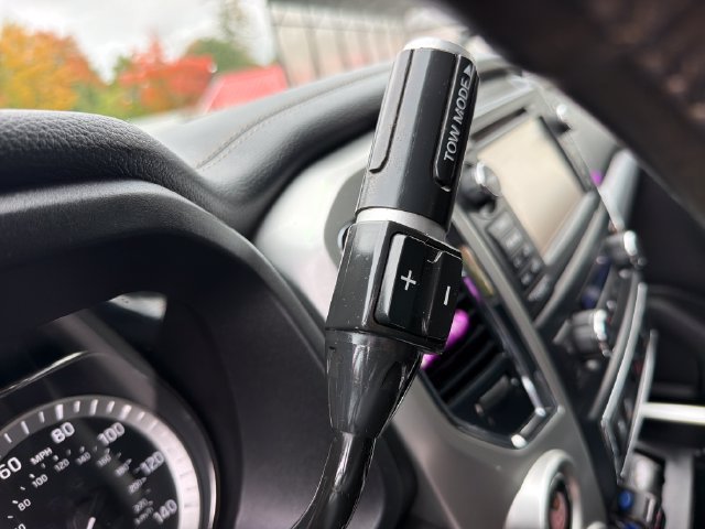 Used 2017 Nissan Titan PRO-4X AWD/4WD image 19