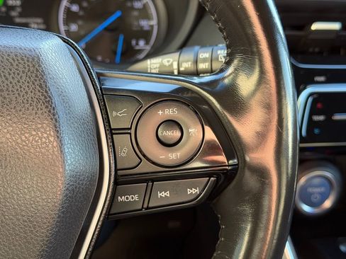 Used 2021 Toyota Venza XLE w/ Softex Package image 20